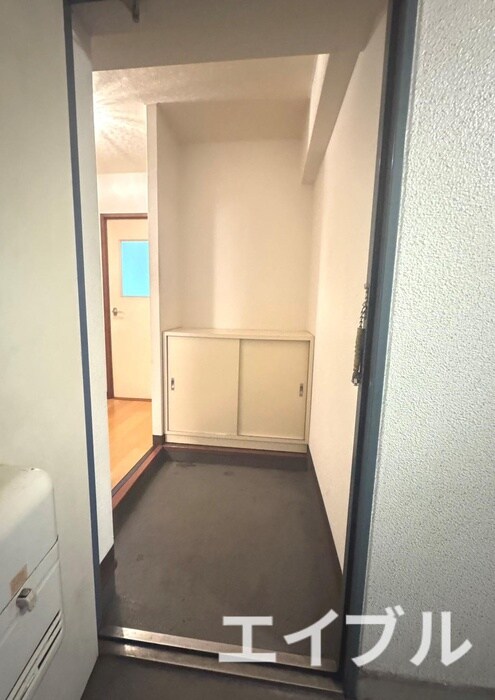 物件内観写真11　(玄関)