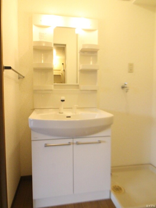 物件内観写真8　(収納)