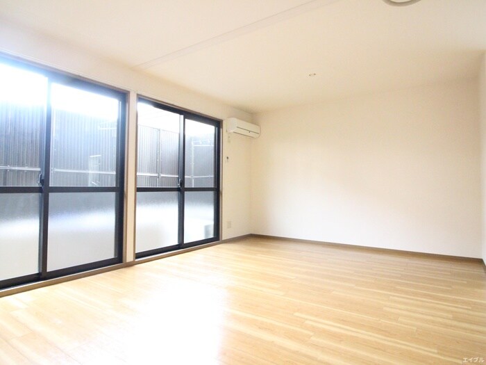 物件内観写真13　(居室)