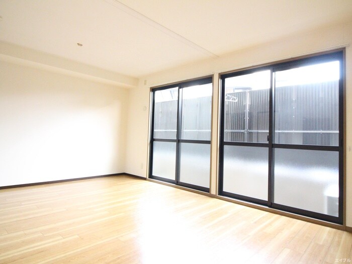 物件内観写真16　(居室)