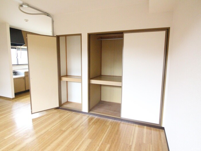 物件内観写真17　(居室)