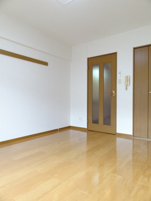 物件内観写真6　(居室)