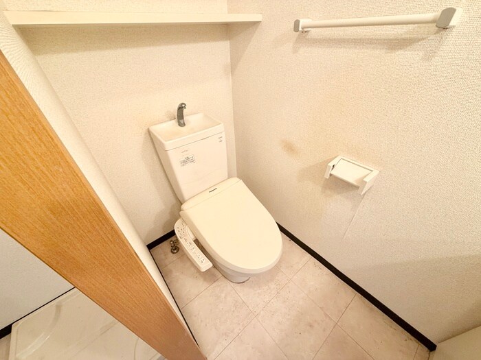 物件内観写真7　(トイレ)