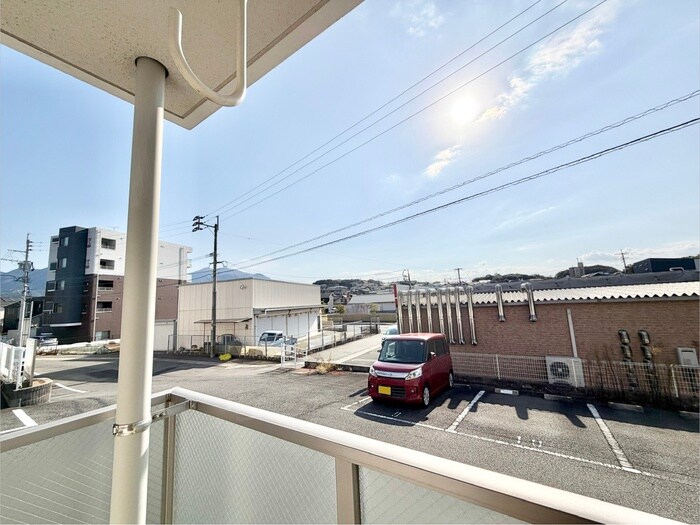 物件内観写真11　(室内からの展望)