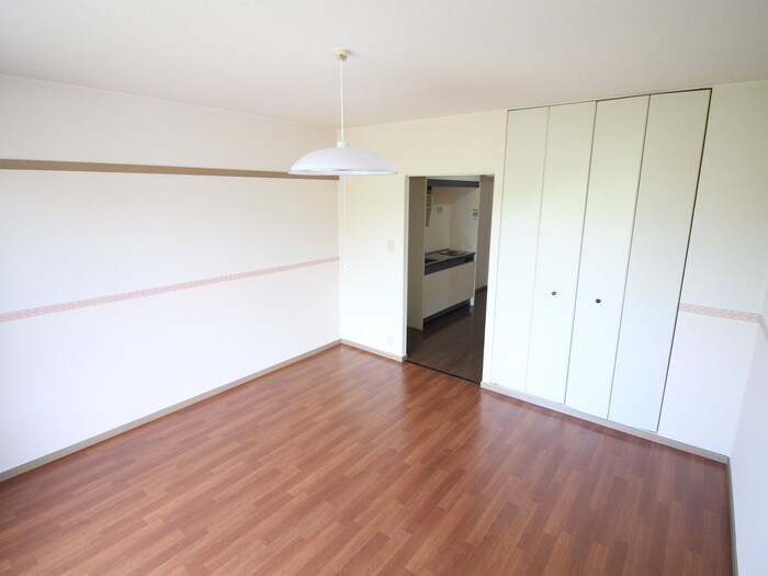 物件内観写真6　(居室)