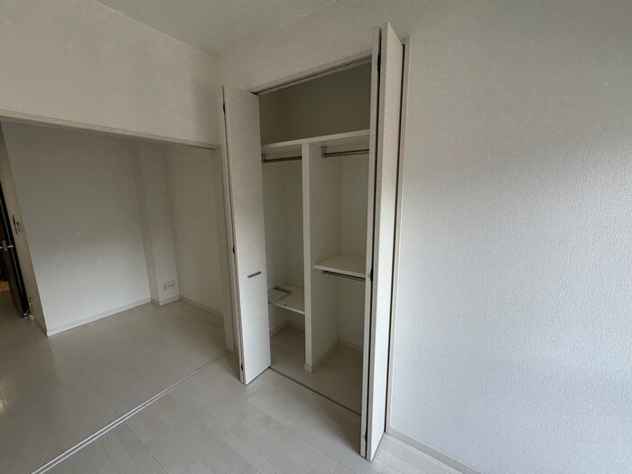 物件内観写真13　(収納)