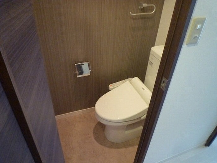 物件内観写真15　(トイレ)