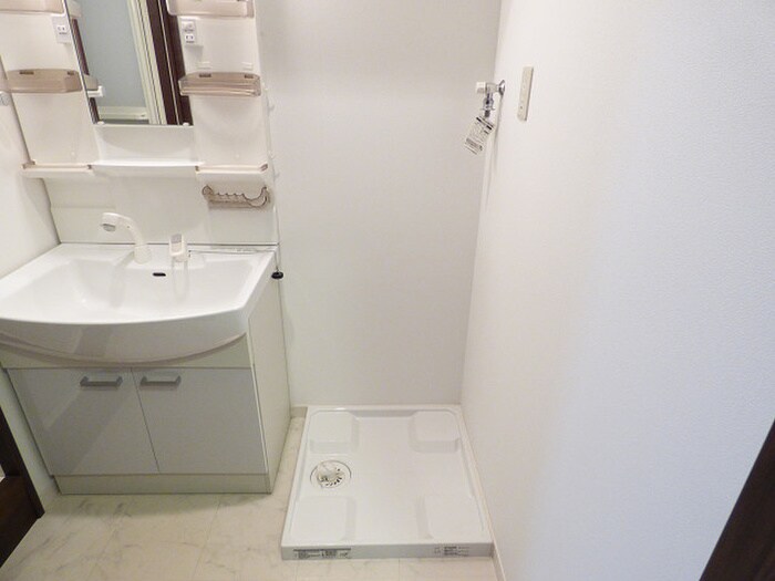 物件内観写真19　(洗濯機置場)