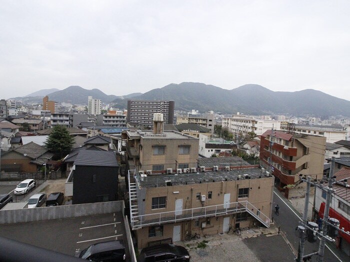 物件内観写真20　(室内からの展望)