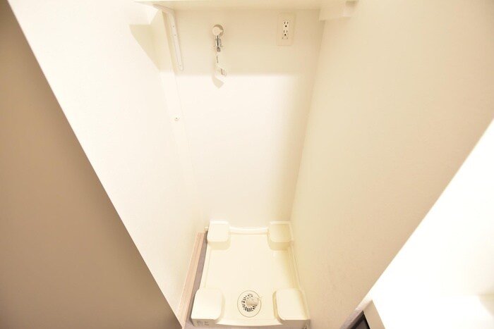 物件内観写真12　(洗濯機置場)