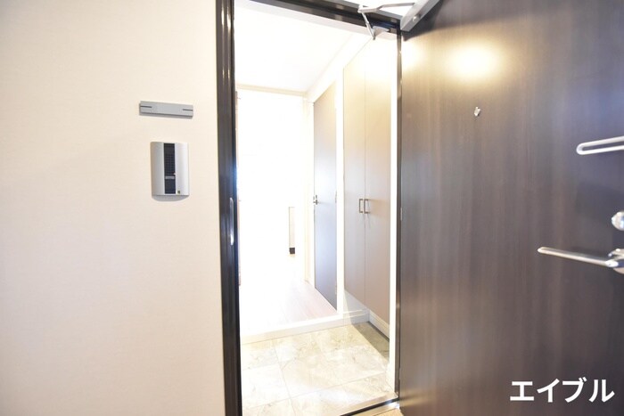 物件内観写真15　(玄関)