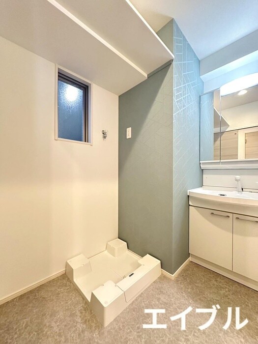 物件内観写真7　(洗濯機置場)