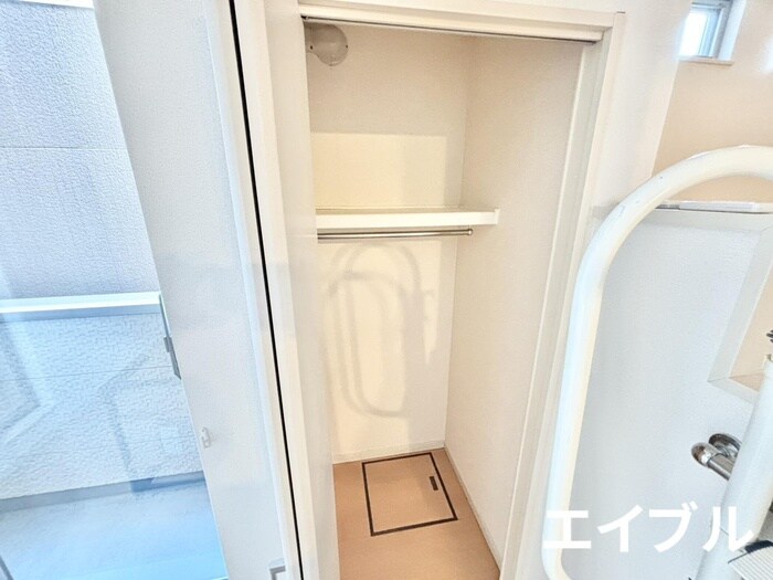 物件内観写真13　(収納)
