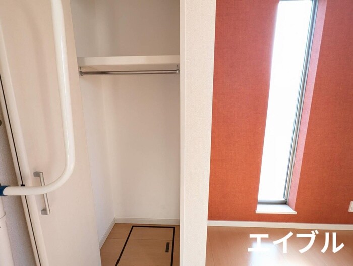 物件内観写真13　(収納)