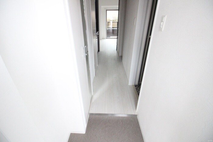 物件内観写真20　(玄関)