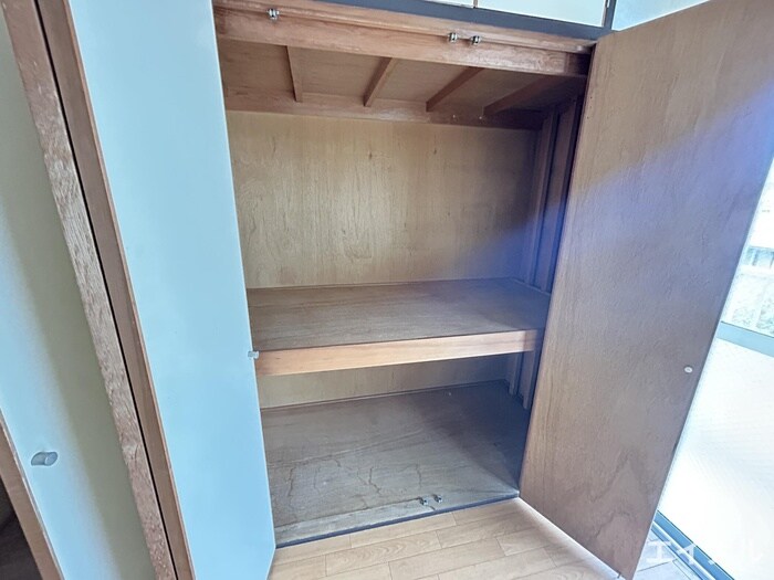 物件内観写真16　(収納)