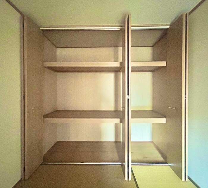 物件内観写真15　(収納)