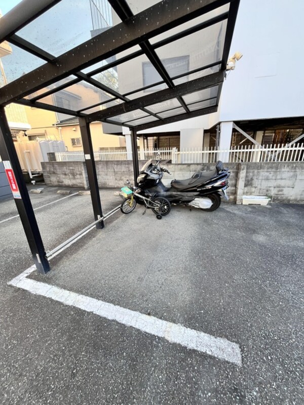 バイク置き場