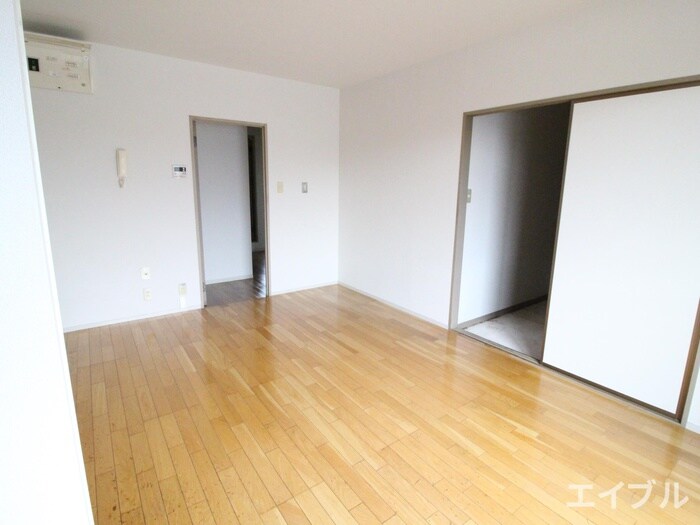 物件内観写真4　(居室)