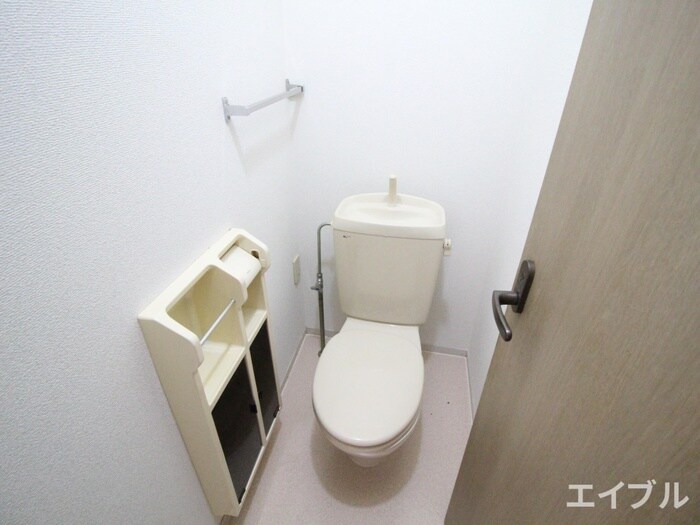 物件内観写真8　(トイレ)