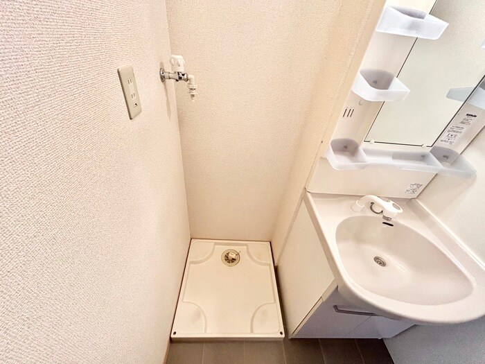 物件内観写真19　(洗濯機置場)