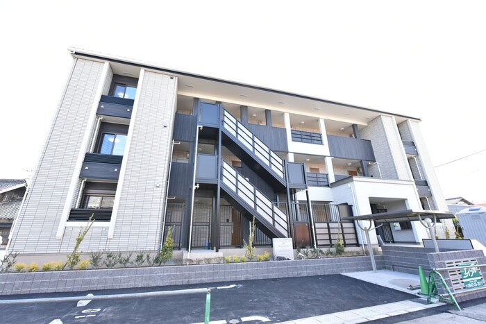 物件外観写真1　(外観写真)