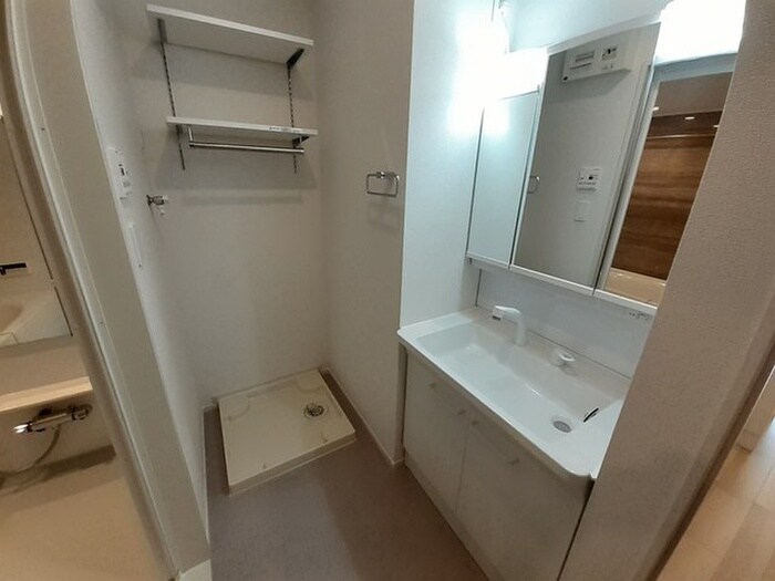 物件内観写真11　(洗面)