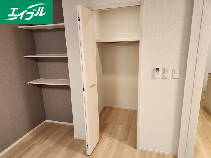 物件内観写真16　(収納)