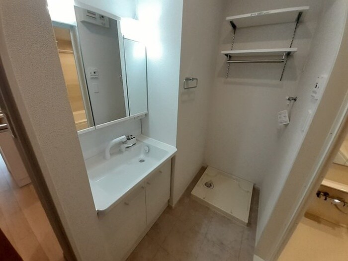 物件内観写真11　(洗面)