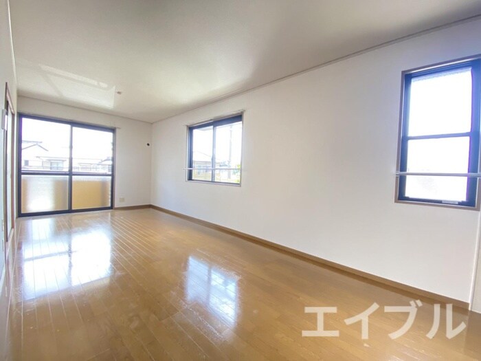 物件内観写真4　(居室)