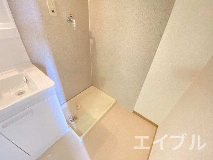 物件内観写真9　(洗濯機置場)