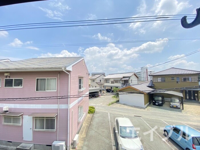 物件内観写真12　(室内からの展望)