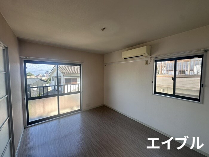 物件内観写真4　(居室)