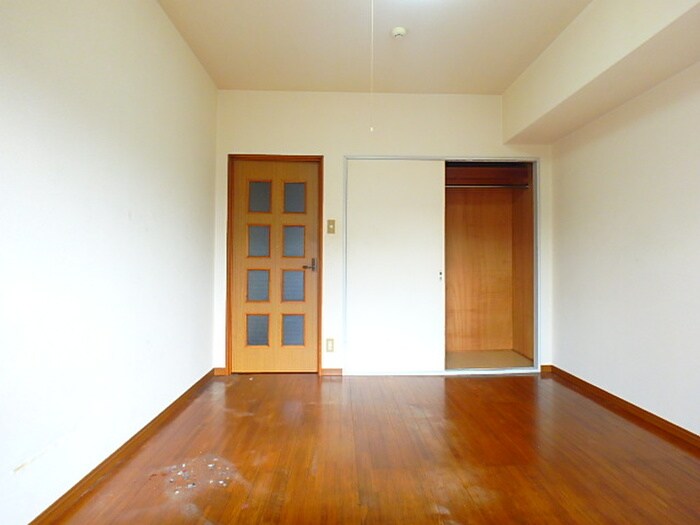 物件内観写真5　(居室)