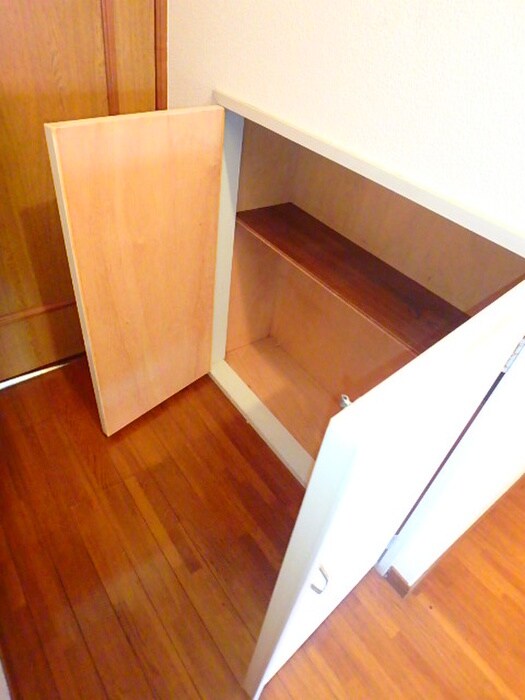 物件内観写真10　(靴箱)