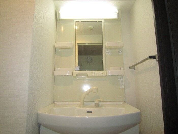 物件内観写真8　(洗面)