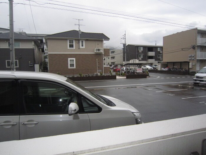 物件内観写真15　(室内からの展望)