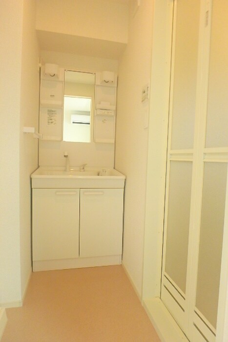 物件内観写真11　(洗面)