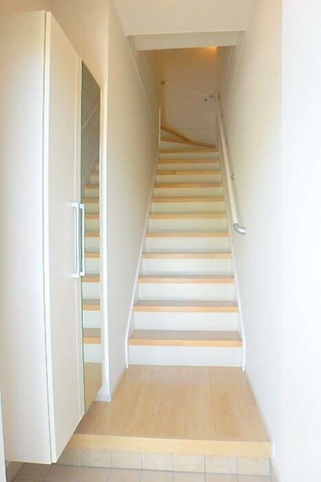 物件内観写真13　(廊下)