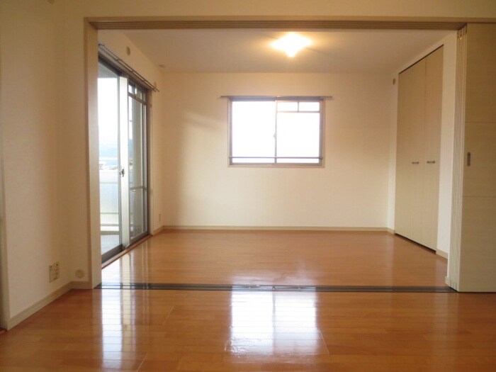 物件内観写真5　(居室)