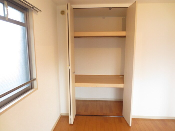 物件内観写真6　(収納)