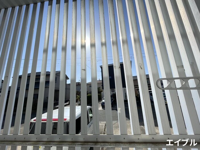 物件内観写真10　(室内からの展望)