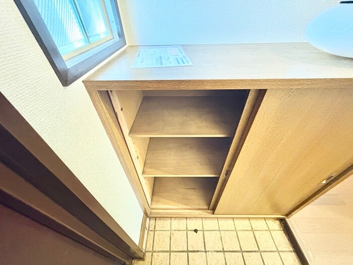 物件内観写真14　(靴箱)