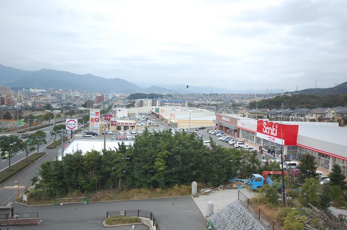 物件外観写真3　(周辺環境)