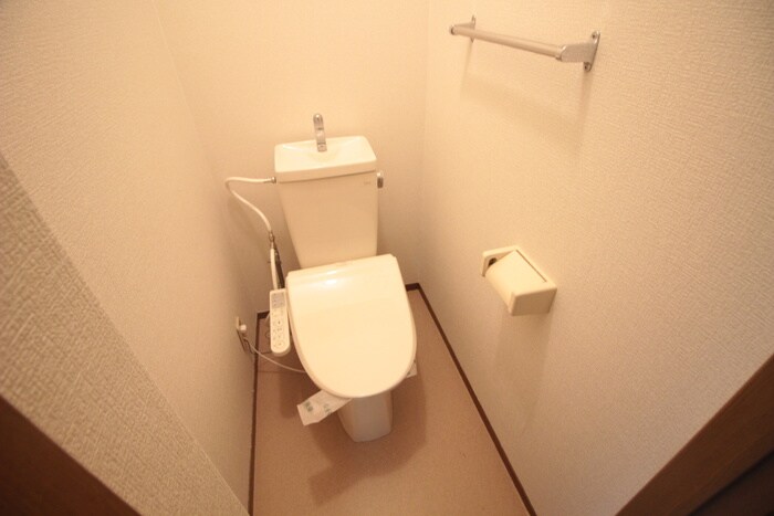 物件内観写真14　(トイレ)