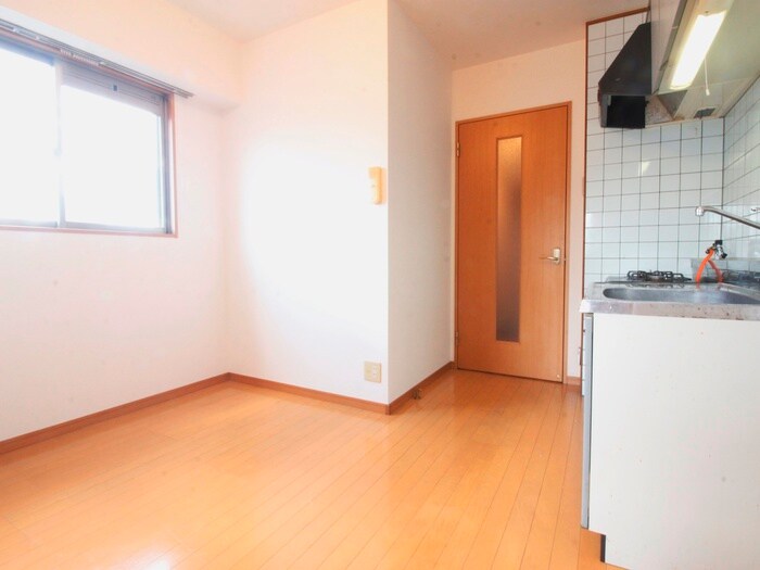 物件内観写真16　(居室)