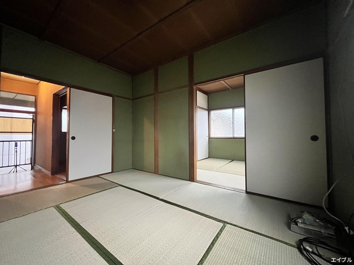 物件内観写真3　(居室)