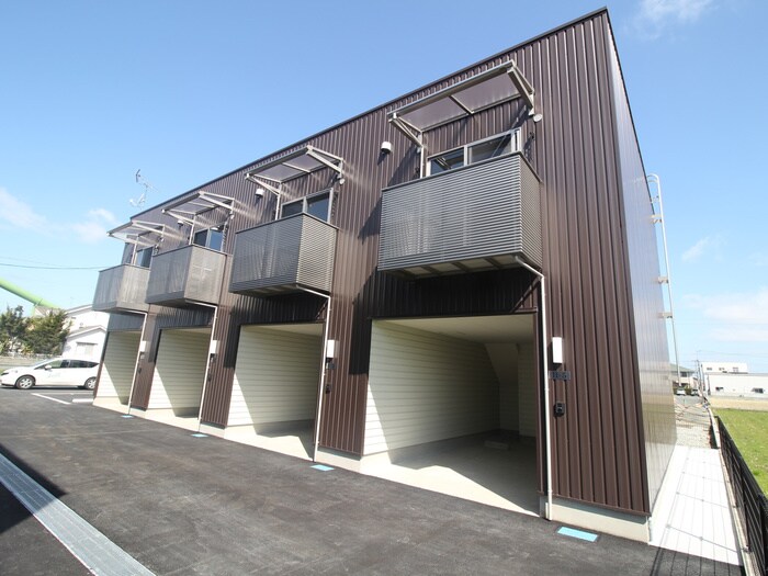 物件外観写真1　(外観写真)