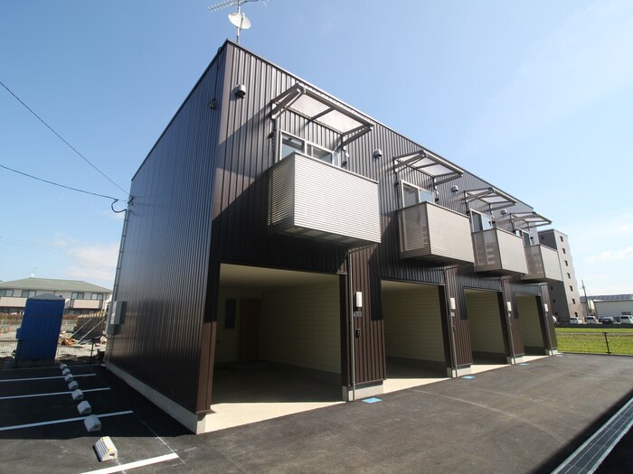 物件外観写真4　(外観写真)