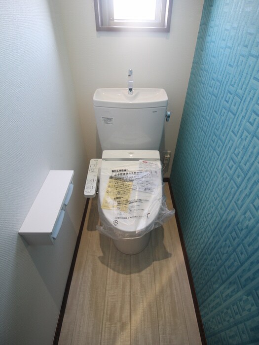 物件内観写真9　(トイレ)